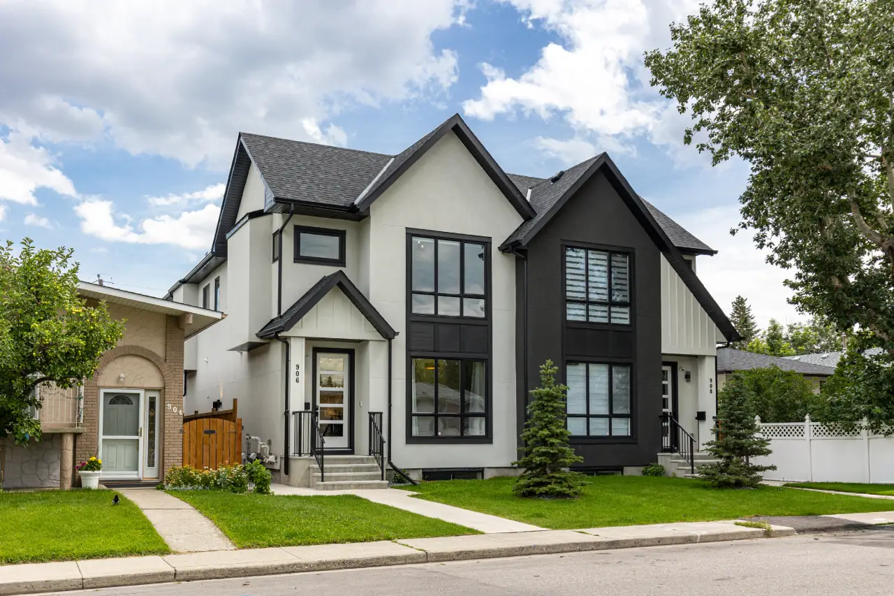 Exterior photo of a Calgary house by Photos 4 Real Estate