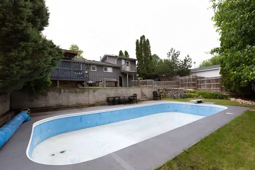 Editing for Real Estate - Pool before