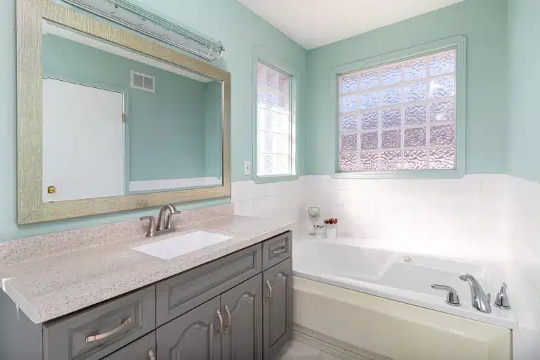 Real Estate Photography services in Calgary, AB - Bathroom Portfolio