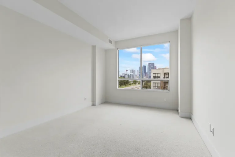 Virtual Staging Bedroom Before 02