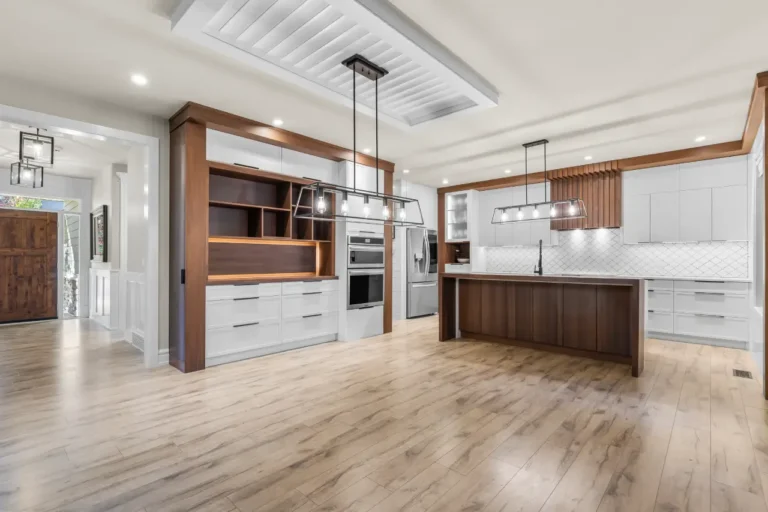 Virtual Staging Dinning Room Before 01