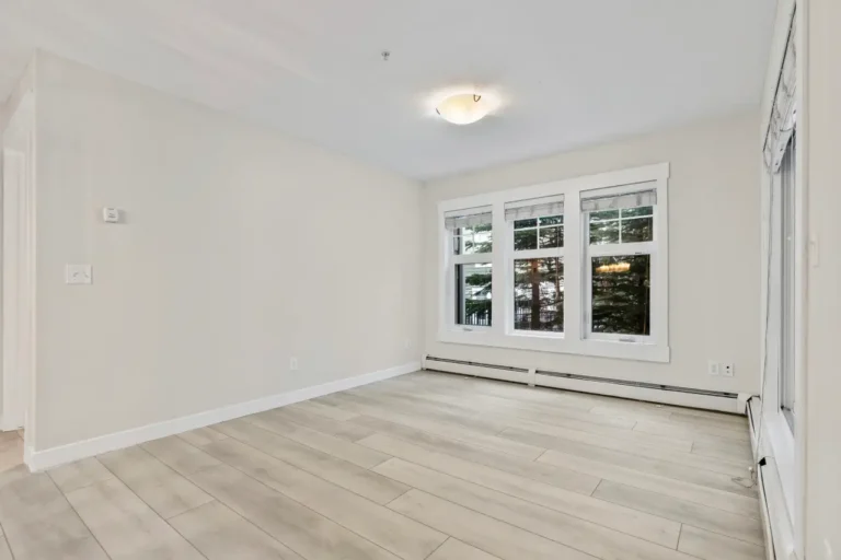 Virtual Staging Living Room Before 02